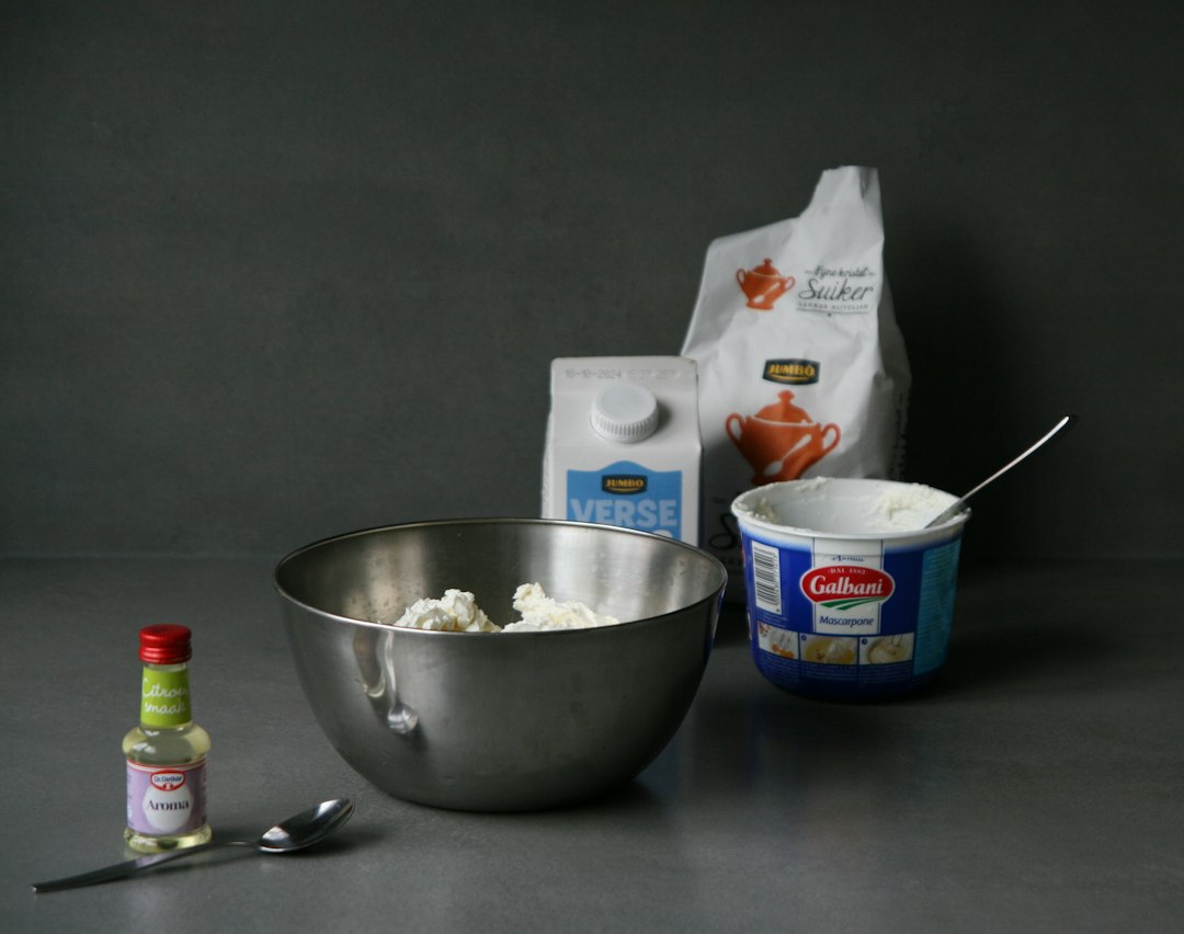 Gör egen yoghurt hemma – superenkelt och ljuvligt krämigt illustration